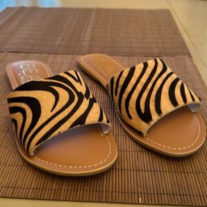 Cabana Beach Slides by Matisse - NWOT - Size 9M - Real Cow Leather - Barely Worn